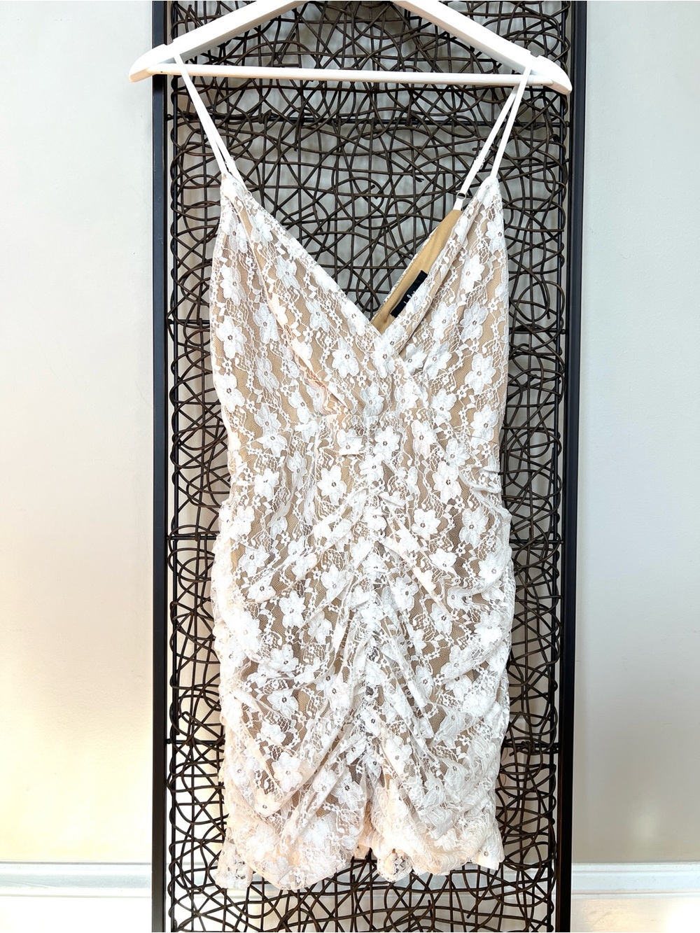 Lulus Frilled To Be Here White Lace Ruched Mini Dress Nude Lining Grad Bride M